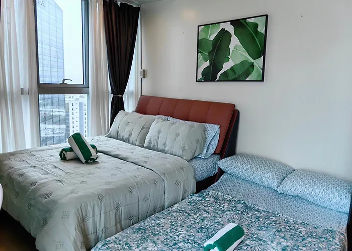 Apartahotel 2br Uptown Bgc-22floor View And Near Mitsukoshi, Uptown Mall, And Restaurants Manila
