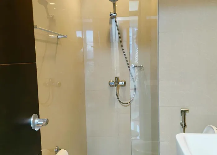 2br Uptown Bgc-22floor View And Near Mitsukoshi, Uptown Mall, And Restaurants Apartahotel 4*