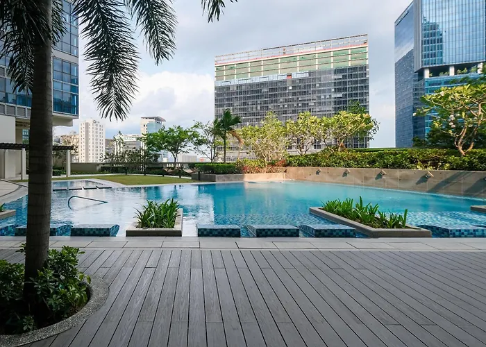 2br Uptown Bgc-22floor View And Near Mitsukoshi, Uptown Mall, And Restaurants