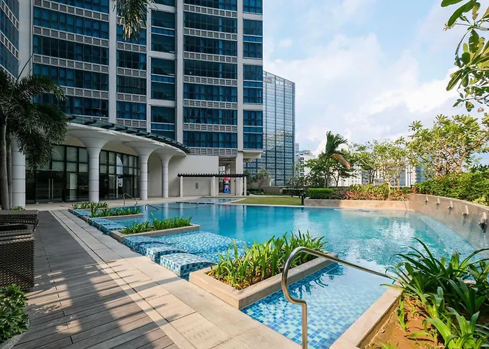 2br Uptown Bgc-22floor View And Near Mitsukoshi, Uptown Mall, And Restaurants Apartahotel
